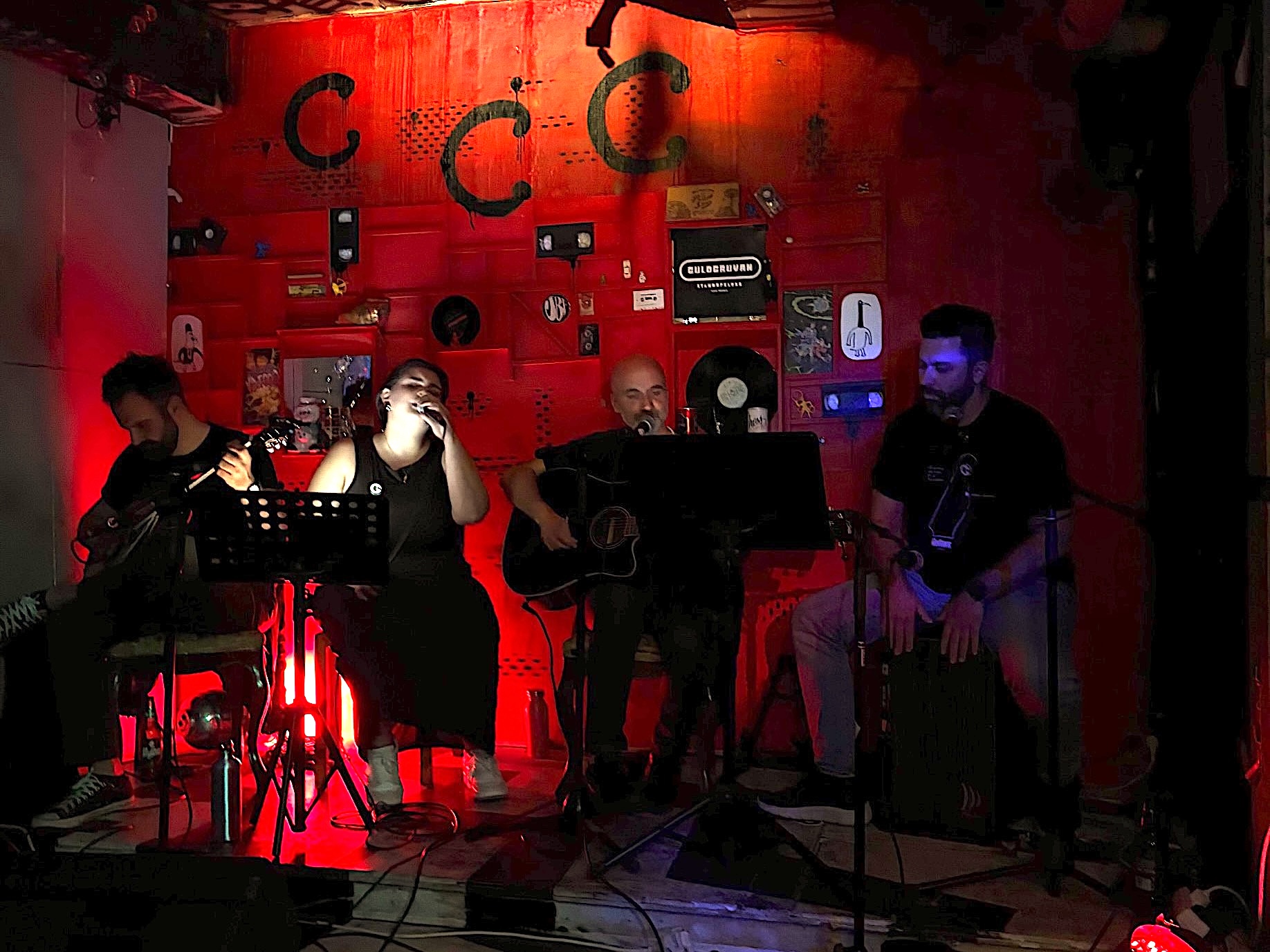 common svoura photo from concert